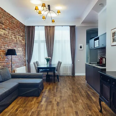 Sherlock Art Aparthotel 3*