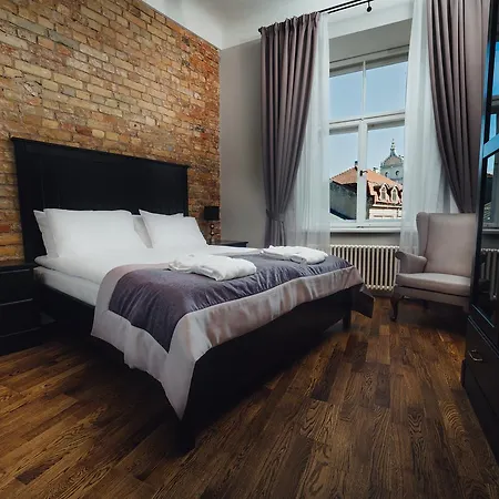 Aparthotel Sherlock Art 3*