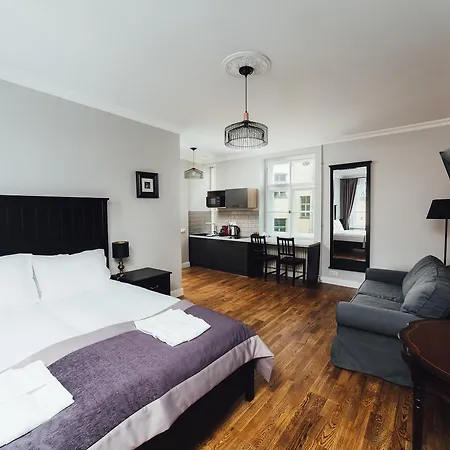 Sherlock Art Aparthotel Riga