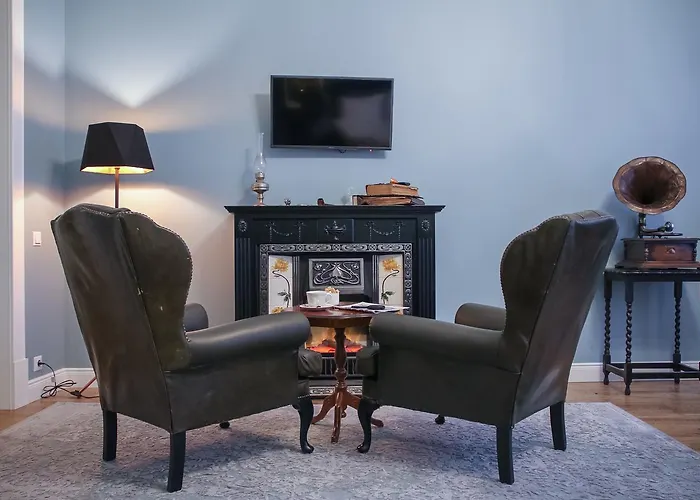 Aparthotel Sherlock Art 3*