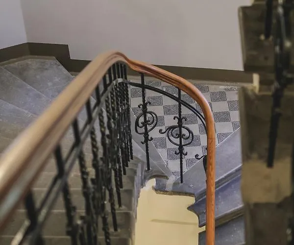 Sherlock Art Apart-hotel 3*