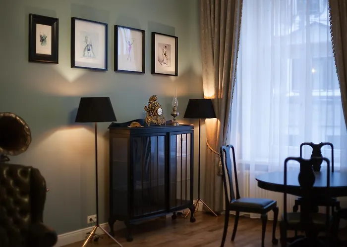 Sherlock Art Apart-hotel 3*