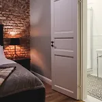 Sherlock Art Апарт-отель Рига
